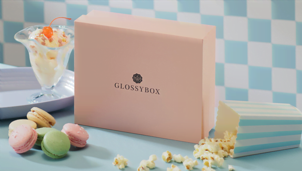 Glossybox Beauty Box Flex Abo (monatlich kündbar) + Gratis Glossybox im Wert von 75 € für 11,99 € inkl. Versand
