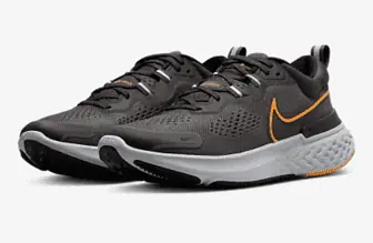 Nike React Miler 2 Herren Strassenlaufschuh. Nike DE