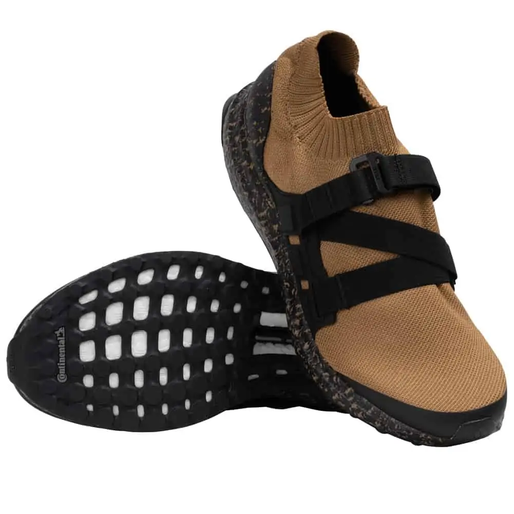 adidas x Hyke UltraBOOST AH-001 Sneaker in braun [Gr. 36 bis 46] für 99,99€ inkl. Versand statt 272,90€