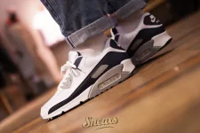 Nike Air Max 90 CT4352 100 Herren Sneaker e1629484151135
