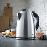 WMF Stelio Wasserkocher aus Edelstahl (1,7 Liter, 2.400 Watt) für 33,61 € inkl. Prime-Versand (statt 42,94 €)