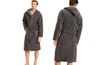 Tommy Hilfiger Herren Bademantel Icon Hooded Bathrobe in dunkelgrau (Gr. S bis XL) für 49,95 € inkl. Versand statt 62,99 €