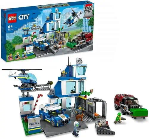 LEGO 60316 City Polizeistation für 38,24 € inkl. Versand (statt 46,38 €)