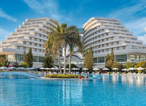 Frühbucher – Lara Beach: 8 Tage/ 7Nächte im 5* Miracle Resort mit All Inclusive, Flug, Transfer ab 415 € p.P.