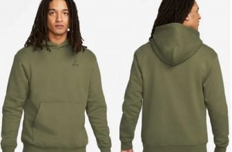 Jordan Essentials Fleece-Hoodie in medium olive (Gr. S bis XL) für 38,99 € inkl. Versand statt 64,90 €