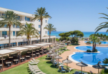 Mallorca Alcudia 🌴🌊 6 Nächte im 4* Grupotel Natura Playa inkl. Flügen, Transfers und Zug zum Flug – Selbstverpflegung ab 176,00 €