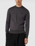 Fred Perry Tonal Tape Sweatshirt mit Galonstreifen (Gr. S bis XXL) für 59,49 € inkl. Versand (statt 119,00 €)