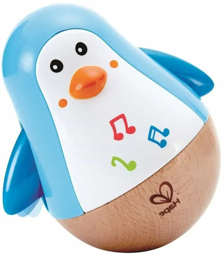 Hape Stehauf-Pinguin – Stehaufmännchen mit Klang für 11,99 € inkl. Prime-Versand (statt 14,89 €)