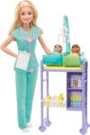 Mattel Barbie GKH Kinderärztin Spielset mit blonder Puppe