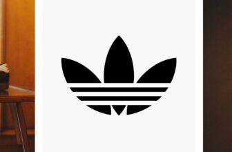 Adidas Sneaker auf Holztisch