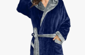 HEARTNICE Damen Fleece Bademantel in zartem Rosa