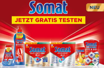 Somat Spülmaschinen-Zusatzprodukte auf einem Küchentisch