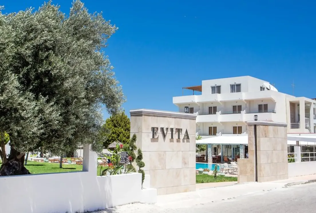 Griechischer Sommer auf Rhodos: 8 Tage Faliraki im 3* Evita Studios ab 308 € – Frühstück, Flug