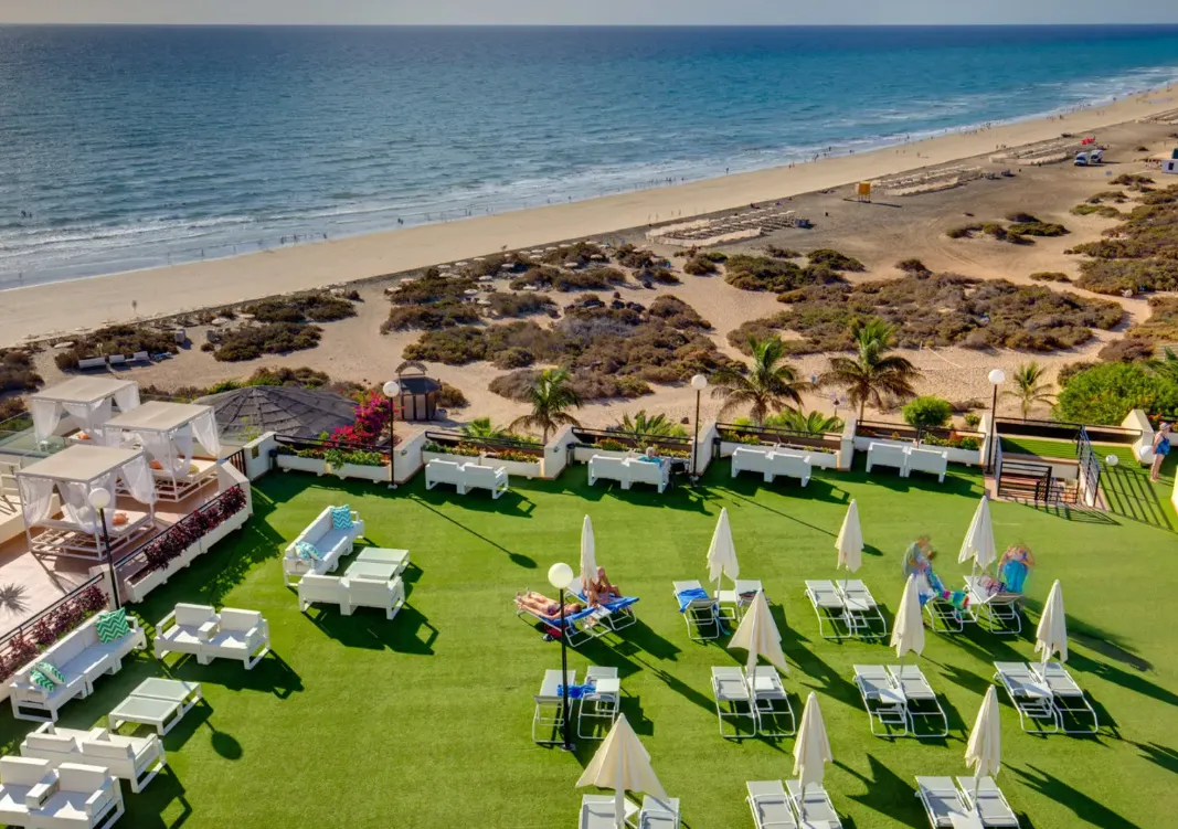 Sbh Crystal Beach Hotel Suites