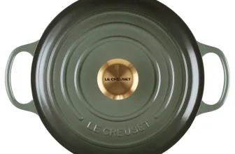 LE Creuset Bräter 24 cm Thyme Signature für 185,05 € inkl. Versand