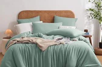 Luowei Baumwolle Bettwäsche 2 Bettbezüge mit Reißverschluss und 2 Kissenbezüge 80x80cm für 9,99 € inkl. Prime-Versand