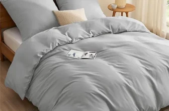 BEDSURE Bettwäsche 200x200 Silbergrau (1 Bettbezug 200x200 cm + 2 Kissenbezüge 80X80 cm ÖKO-TEX) für 14,27 € inkl. Prime-Versand (statt 28,00 €)
