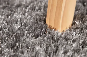 Hochflor-Teppich Tocara in verschiedenen Farben und Größen.