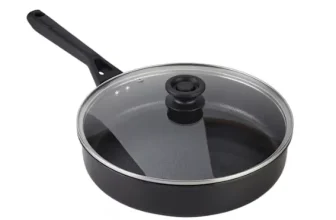 Ninja Zerostick Classic Pfanne CW50126DE (mit Deckel 26cm) für 19,54 € inkl. Versand (statt 52,00 €)