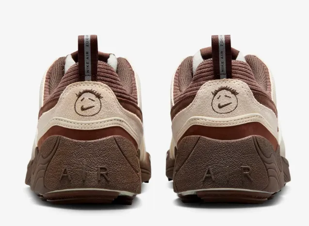 Schnäppchen, Deals und Rabattcodes des Tages - Nike Sportswear Zoom Field Jaxx HQ3072-400-SNS