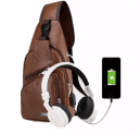 Herren Diebstahlschutz Brusttasche aus PU Leder mit USB Ladeschnittstelle