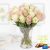 Rosa-weißer Rosenstrauß (40cm) 40 Rosen + 2 gratis Mini Schokis + kostenlose Grußkarte für 24,90 € inkl. Versand