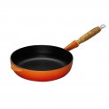 Le Creuset Gusseisen-Sautépfanne Rund 28 cm Durchmesser in Ofenrot für 92,99€ inkl. Versand (statt 138,50 €)